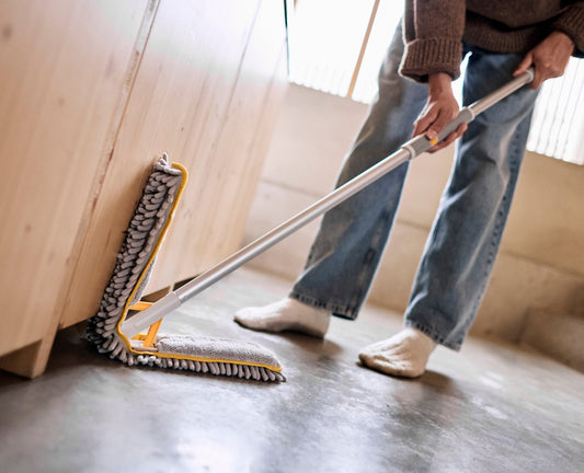 [hidden] [lifestyle] CleanTech™ Adjustable High Zone & Floor Duster Set
