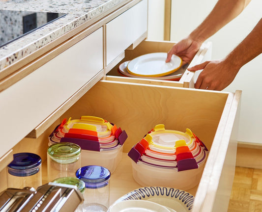 [hidden] [lifestyle] Nest Lock 8-Piece Multicolour Mixed Container Set