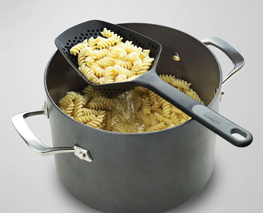 [hidden] [lifestyle] Scoop™ Plus Colander - 10066 - Image 2