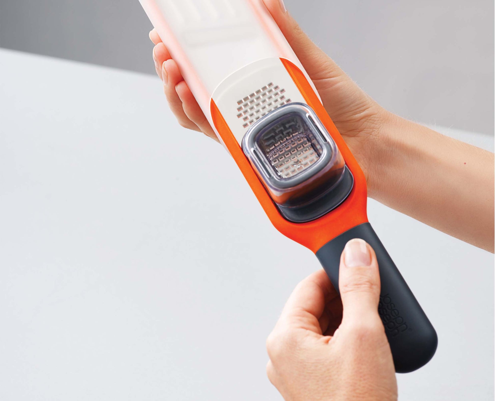 [half-width] Handi-Grate 2-in-1 Mini Grater & Slicer - 20048 - Image 4
