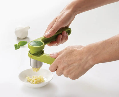 [hidden] [lifestyle] Helix Garlic Press - 20102 - Image 2
