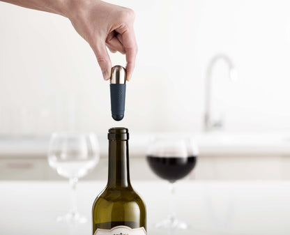 [half-width] BarWise™ Twist-lock Wine Stoppers - 20110 - Image 5
