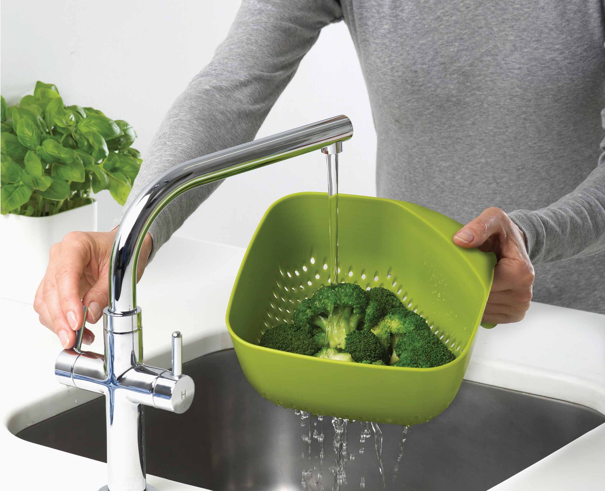 [half-width] Square Colander - 40092 - Image 4