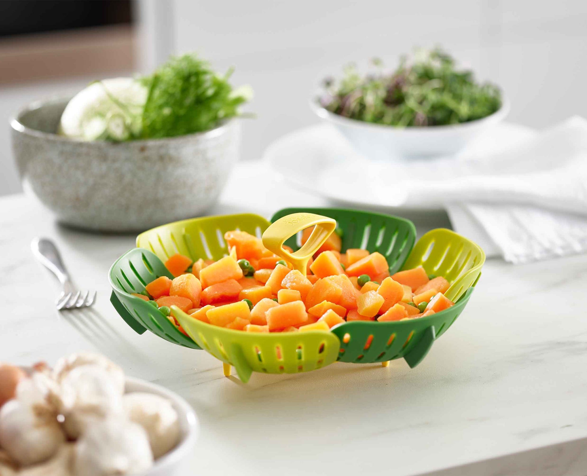 [half-width] Bloom Folding Steamer Basket - 45030 - Image 5