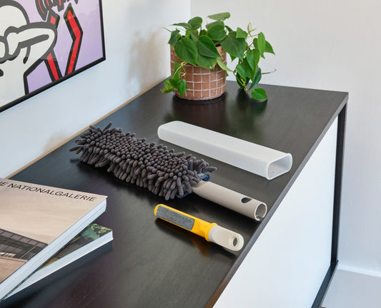 [hidden] [lifestyle] CleanTech™ 3-in-1 Duster with Storage Cover & Replacement Mit
