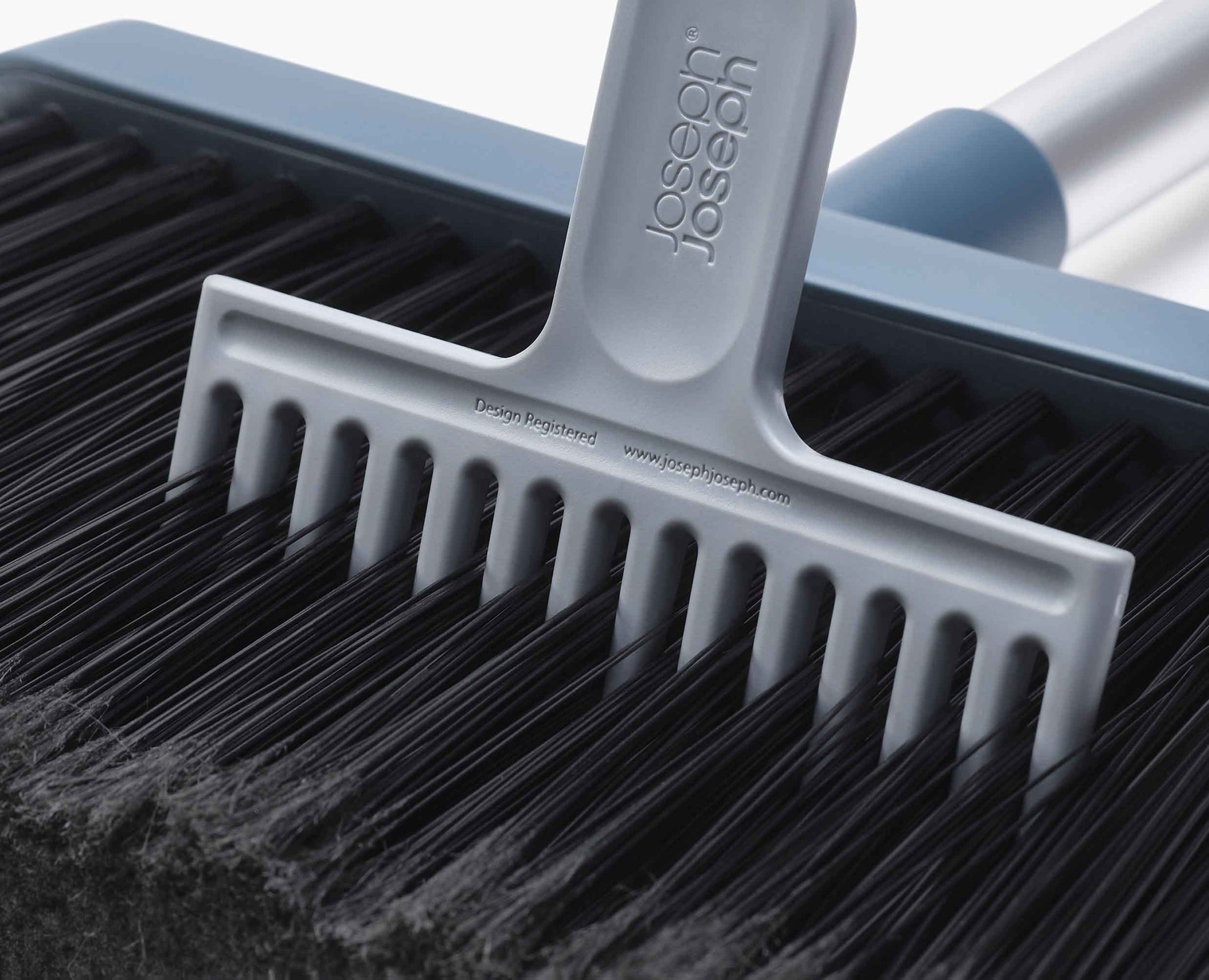 [half-width] CleanStore Wall-mounted Broom - 65002 - Image 9