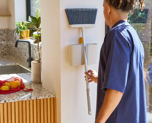 [hidden] [lifestyle] CleanTech™ Wall-mounted Broom, Dustpan & Brush Set