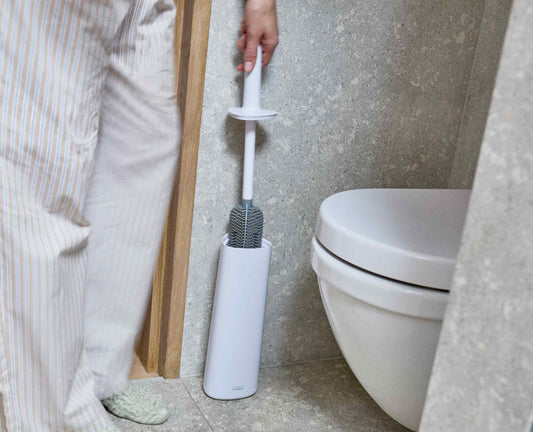[hidden] [lifestyle] Flex™ 360 Gloss White Toilet Brush