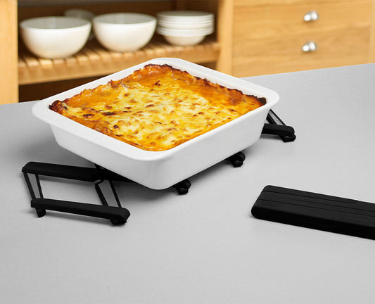 [hidden] [lifestyle] Stretch Expandable Trivet - 70033 - Image 2