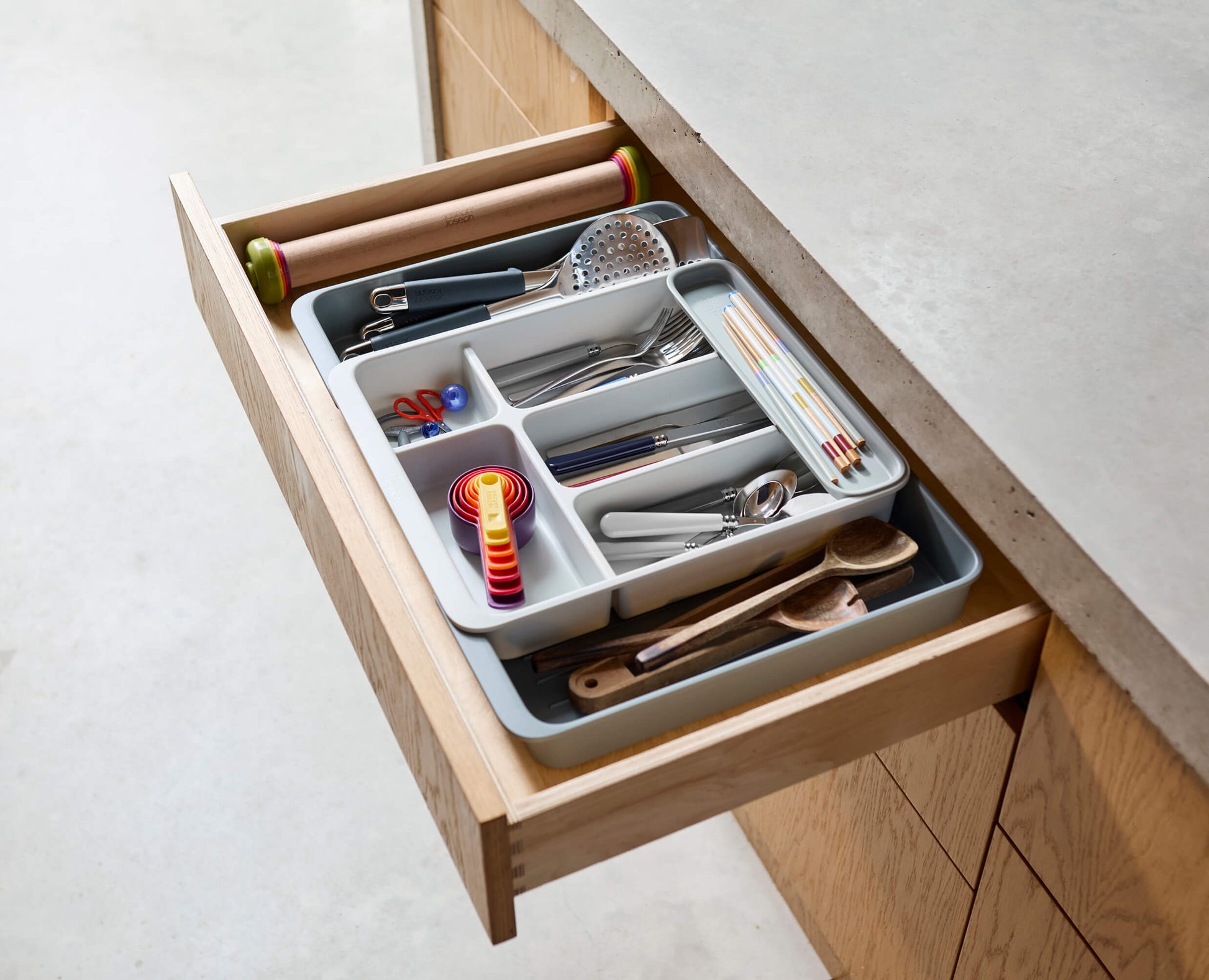 [hidden] DrawerStore™ Expanding Cutlery, Utensil & Gadget Organiser