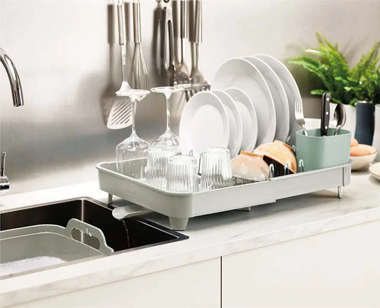 [hidden] [lifestyle] Extend™ Expandable Dish Drainer - 851652 - Image 2