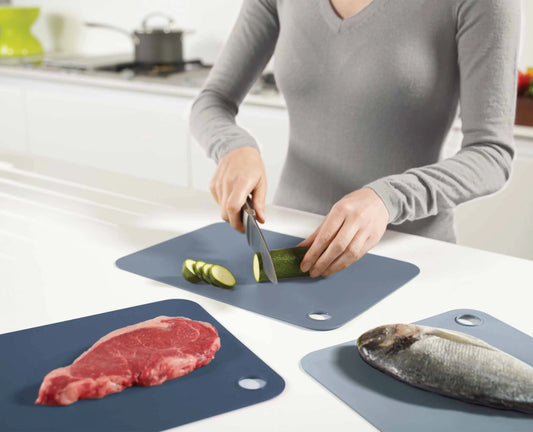 [lifestyle] [hidden] - Pop™ 3-piece Chopping Mat Set - 981002 - Image 2